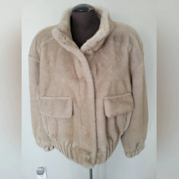 New House Of Harlow Mink Faux Fur Bomber Size M - Picture 4 of 9
